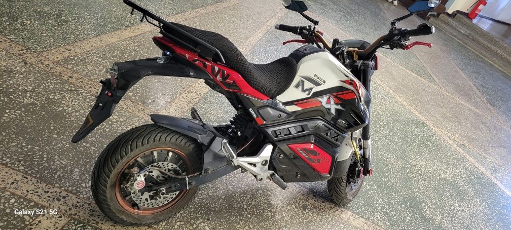 В продаже электромотоцикл  EM-120 S