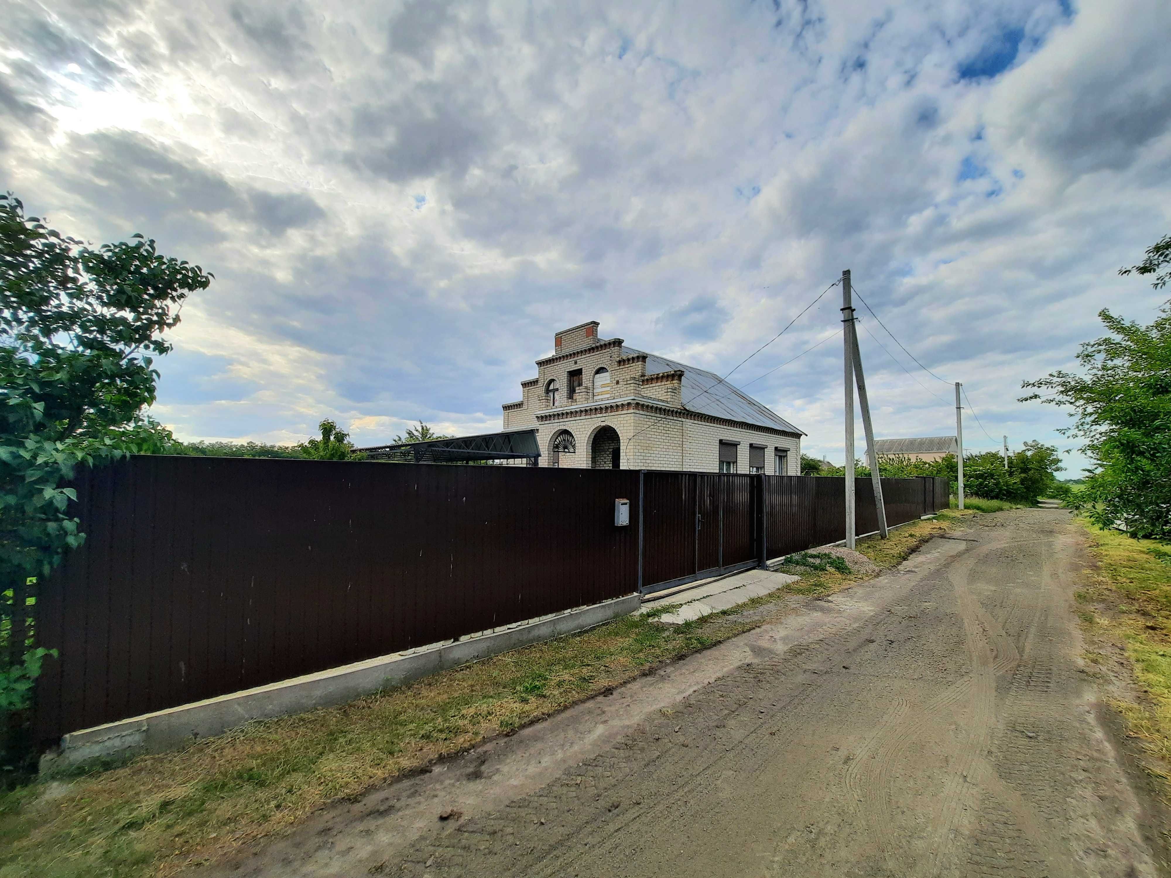 Продам житловий будинок в с. Кияшки