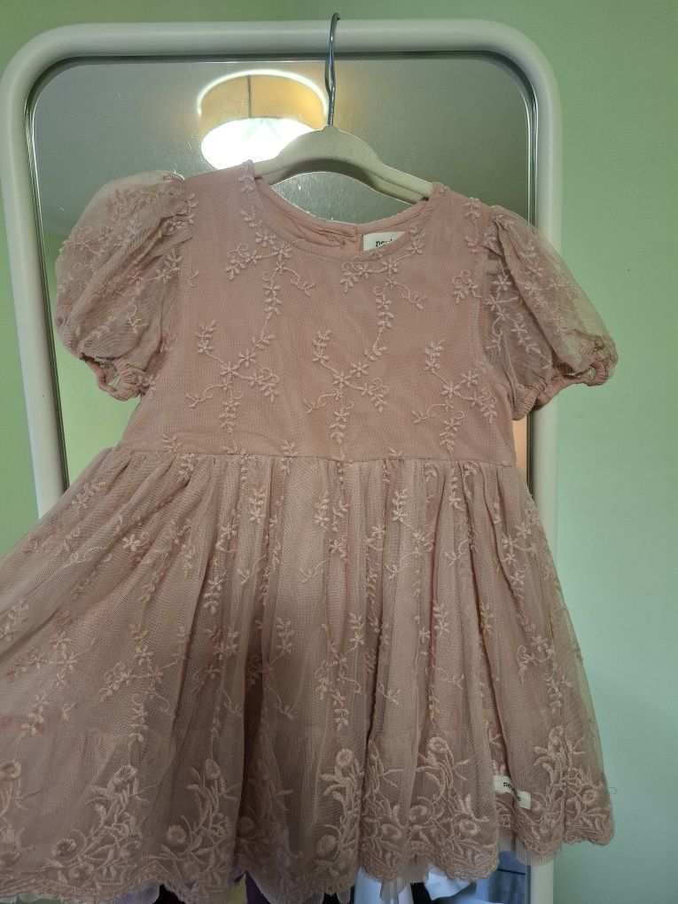 Elegancka sukienka od Newbie 92