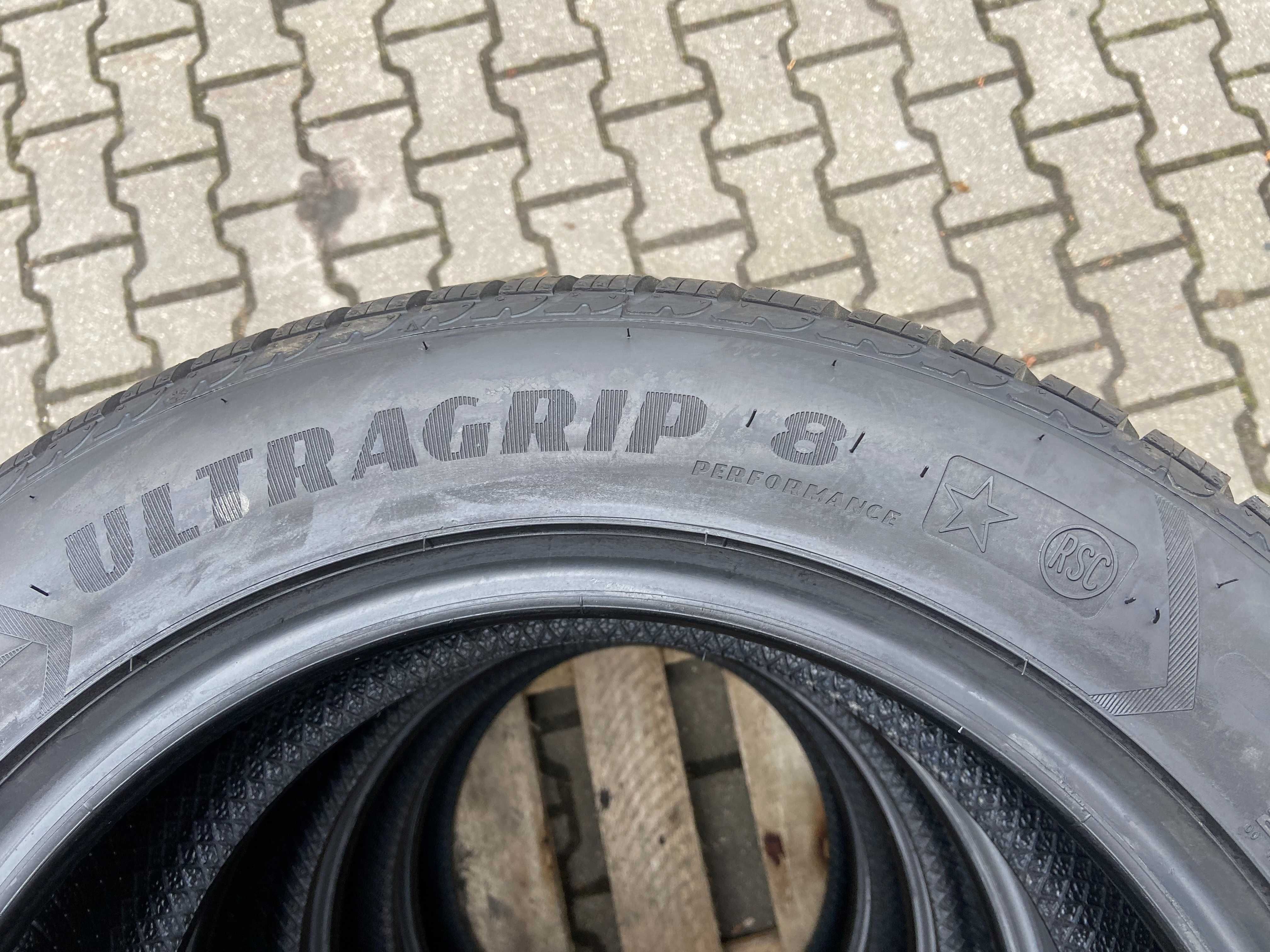 205/60R16 Goodyear Ultra Grip 8 Performanc Run Flat BMW