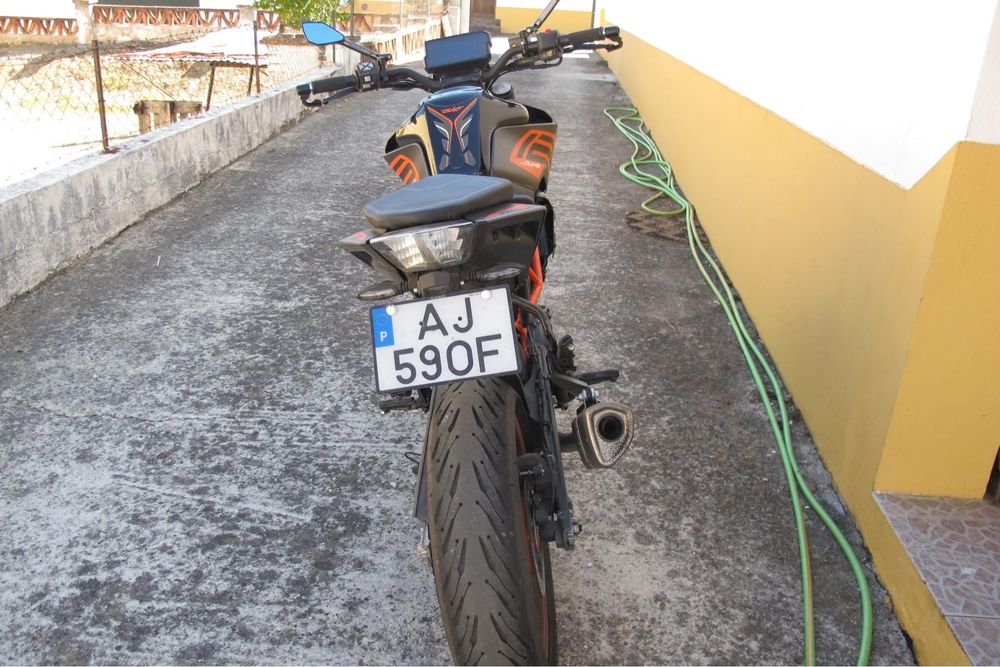 KTM - Excelente estado sem avarias, ou acidentes