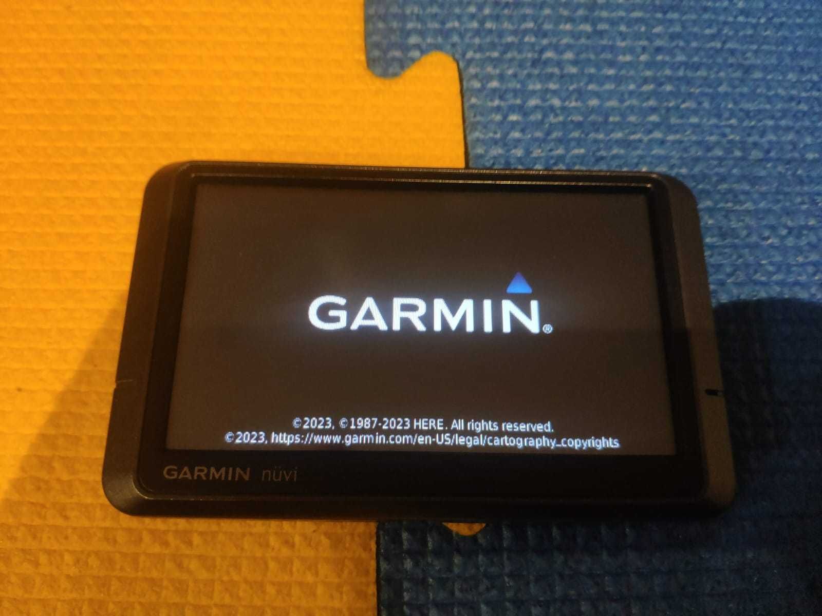 Навігатор Garmin nuvi 205w з картою України 2024 року