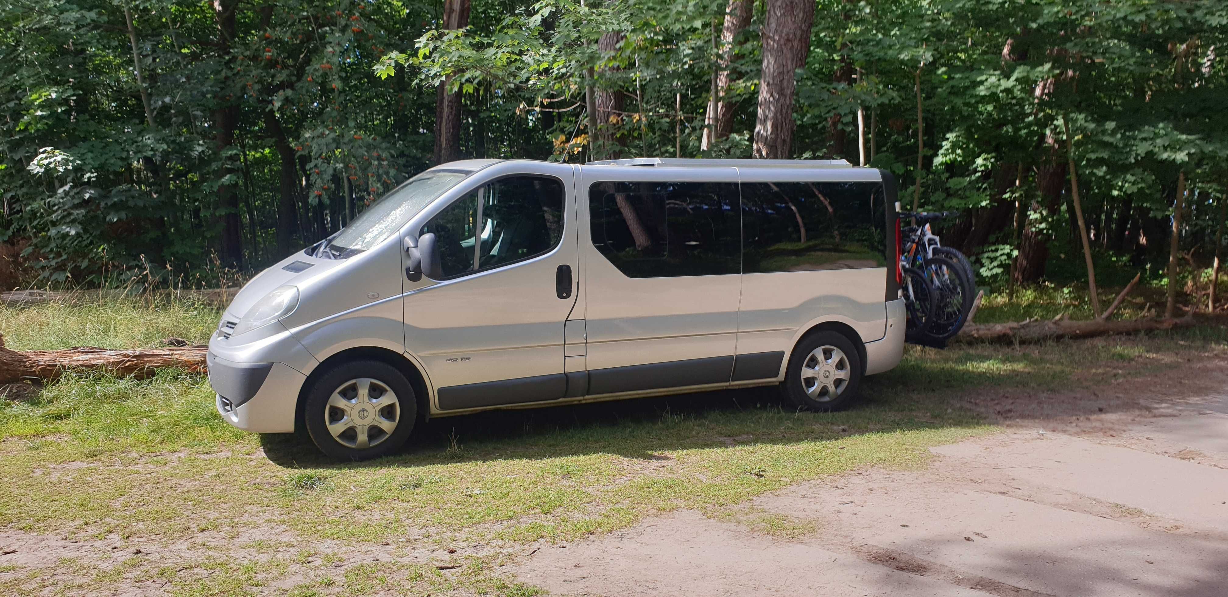 Wynajem bus 9 osobowy kat B Vivaro Trafic Primastar od 150zł/doba