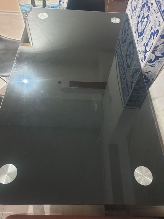 Mesa de jantar +3 cadeiras.