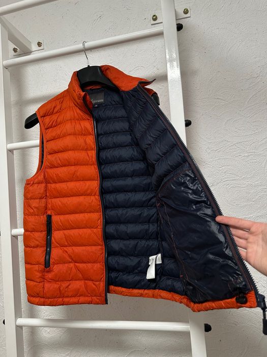 Жилетка М размер Uniqlo