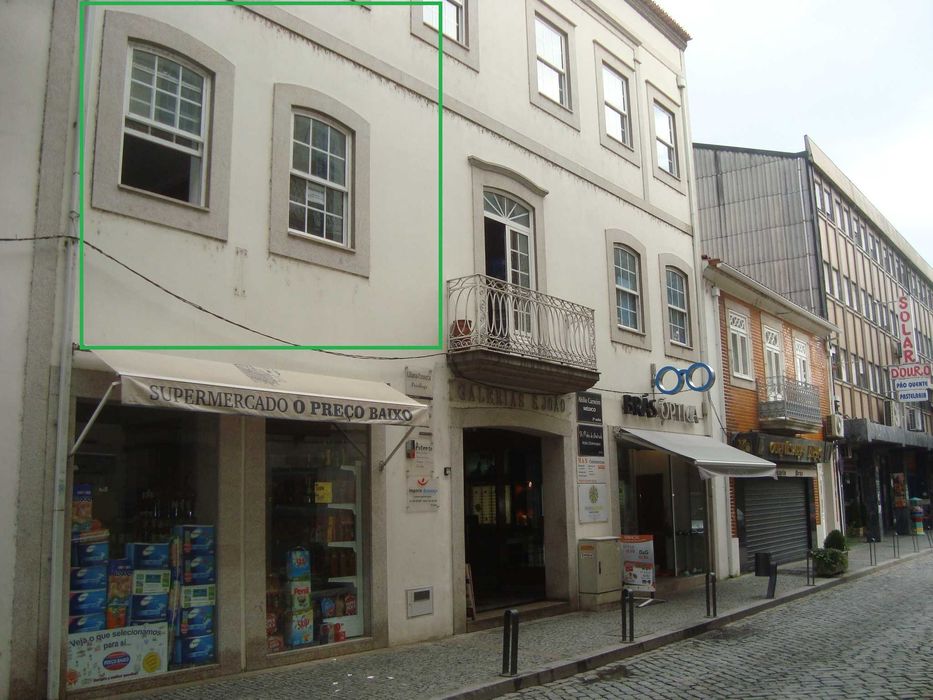 Clínica / Loja para Venda – Peso da Régua | Excelente Oportunidade!
