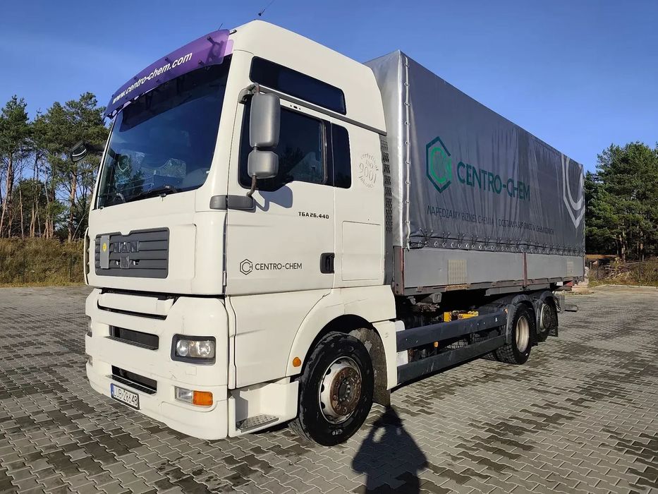 MAN TGA 26.440  Sprzedam MAN TGA 26.440   WINDA 1500kg !