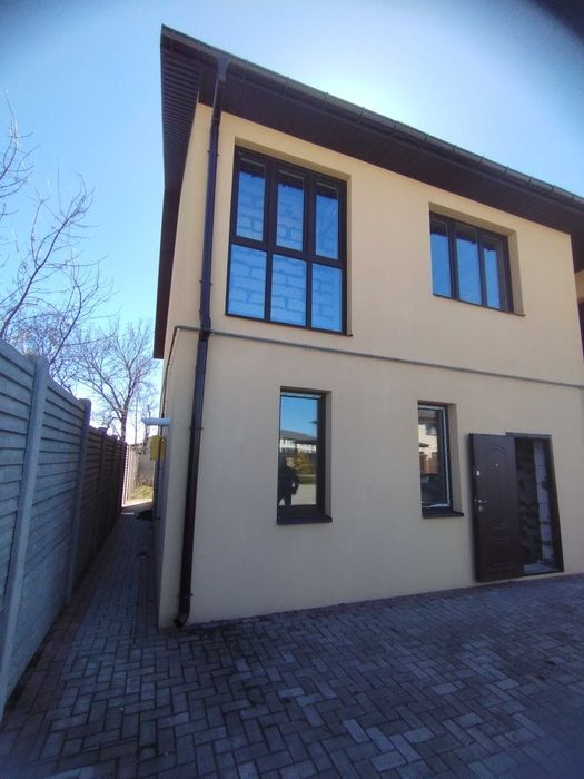 Продаж 2 поверхового таунхауса з ділянкою на 2 сотки, ЖК Європейский