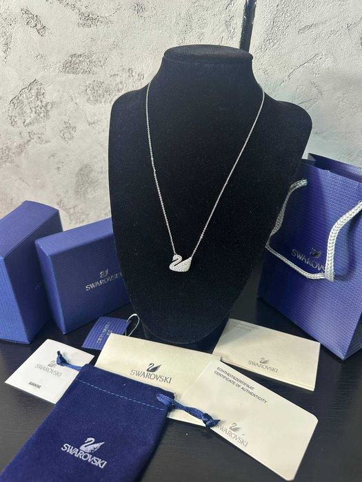 Swarovski naszyjnik wisiorek nowy!