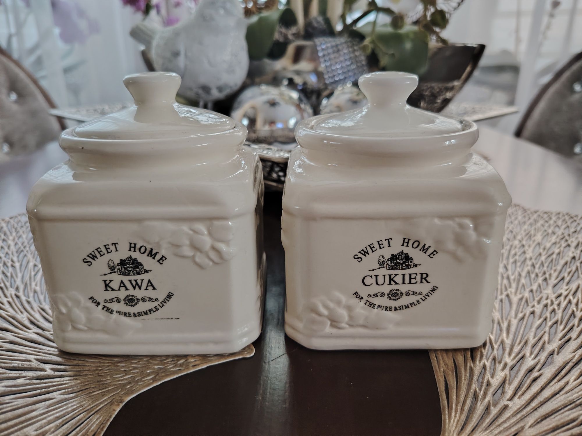 Pojemniki ceramiczne na cukier i kawe