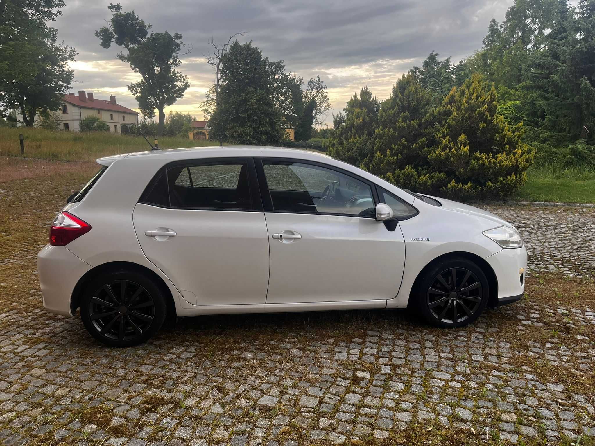Toyota Auris 1.8 hybrid 2011