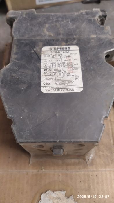 Stycznik SIEMENS 3TB42 17,0 30A 2NO 2NC