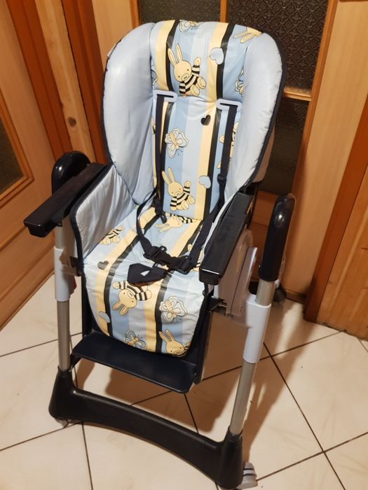 Krzesełko do karmienia dziecka