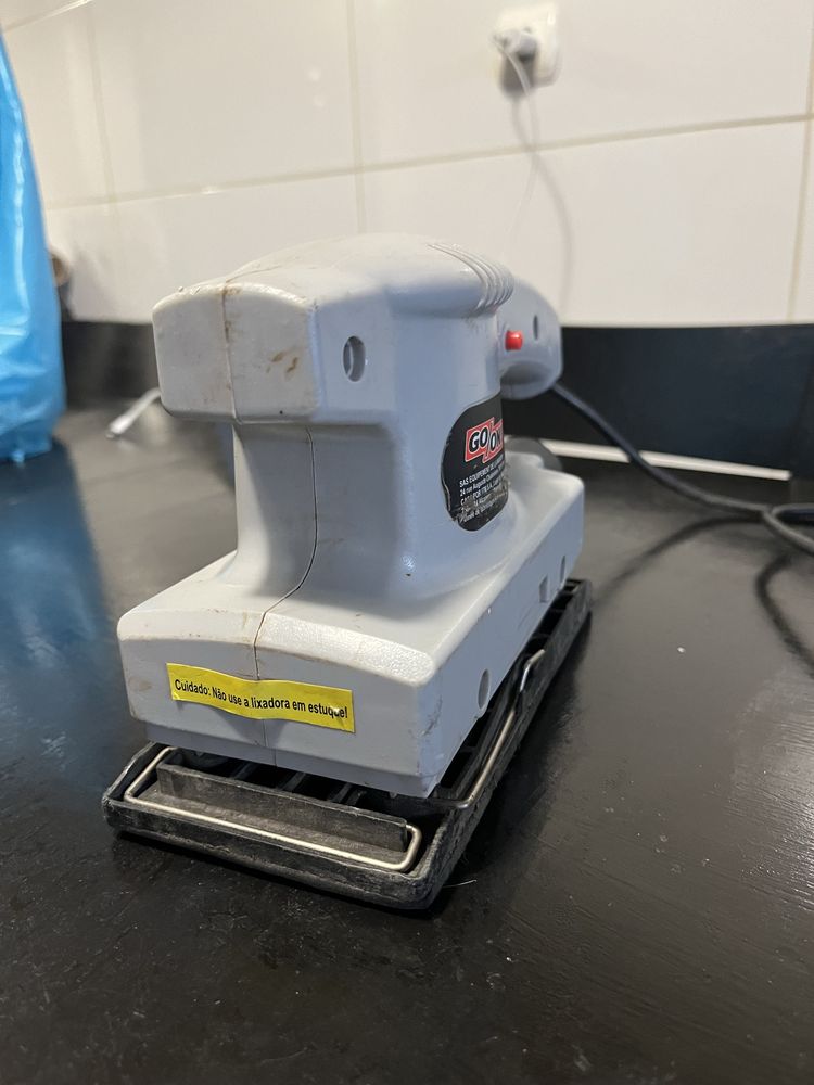 Lixadora de madeiras eletrica