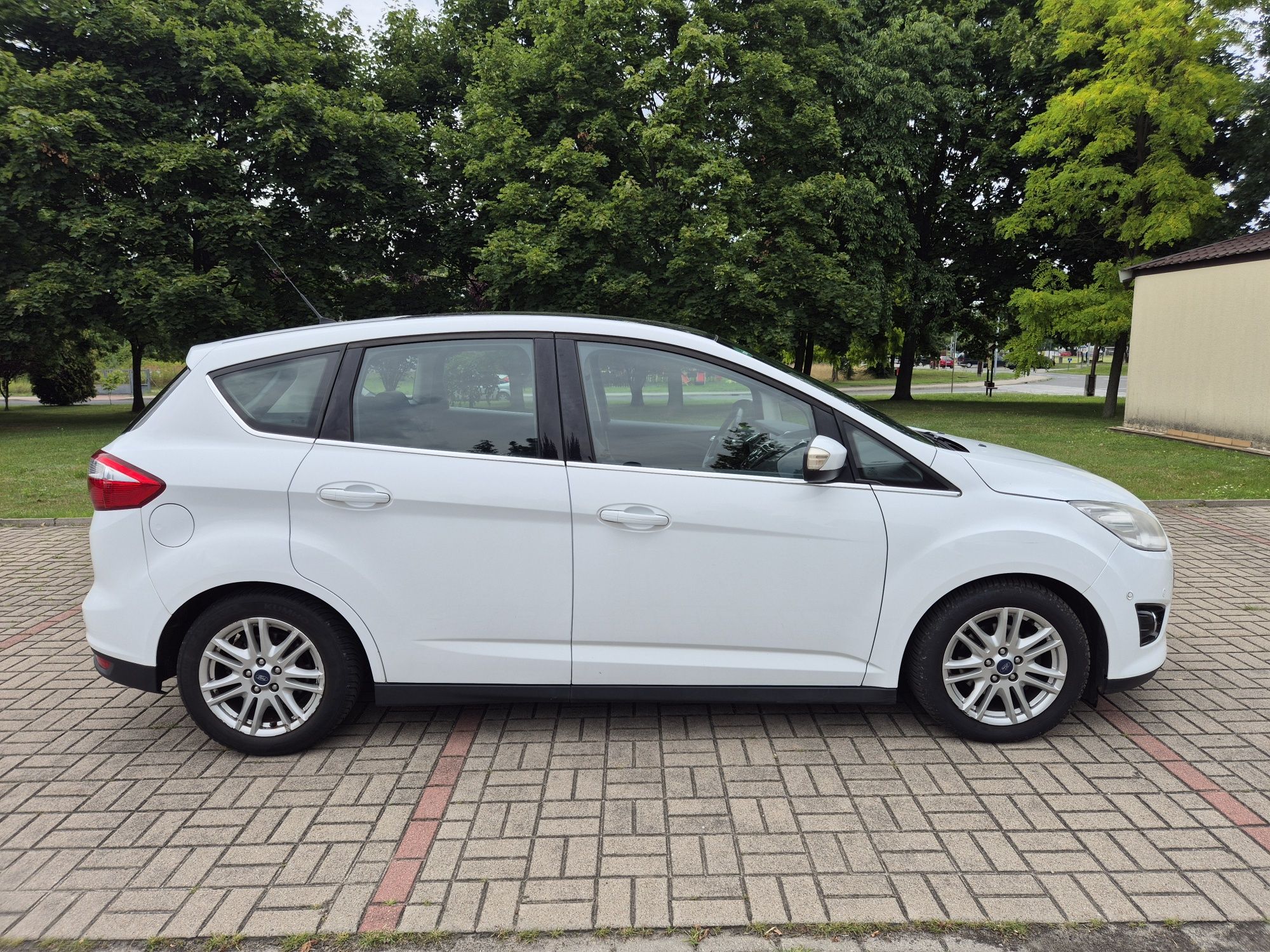 Ford C-Max Titanium 1.0 Benzyna