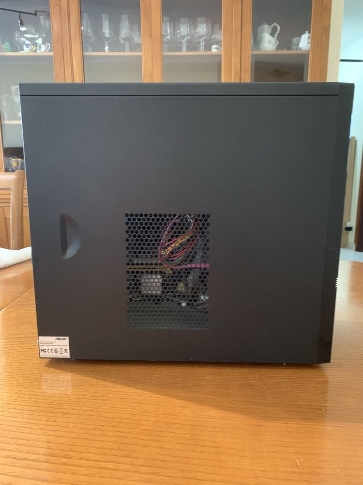Computador ASUS (Secretária)