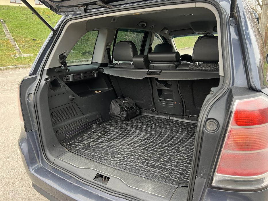 Opel Zafira 1.9 дизель