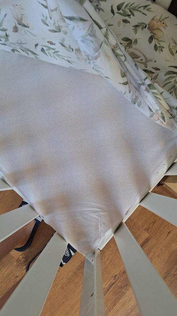 Łóżeczko skandynawskie dziecięce odpinany bok materac rucken