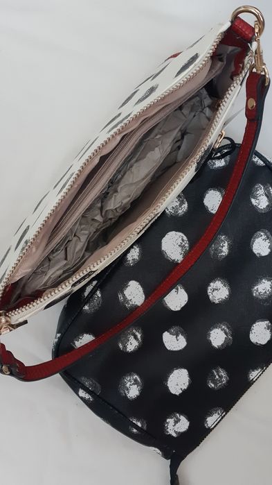 Duas bolsas pequenas