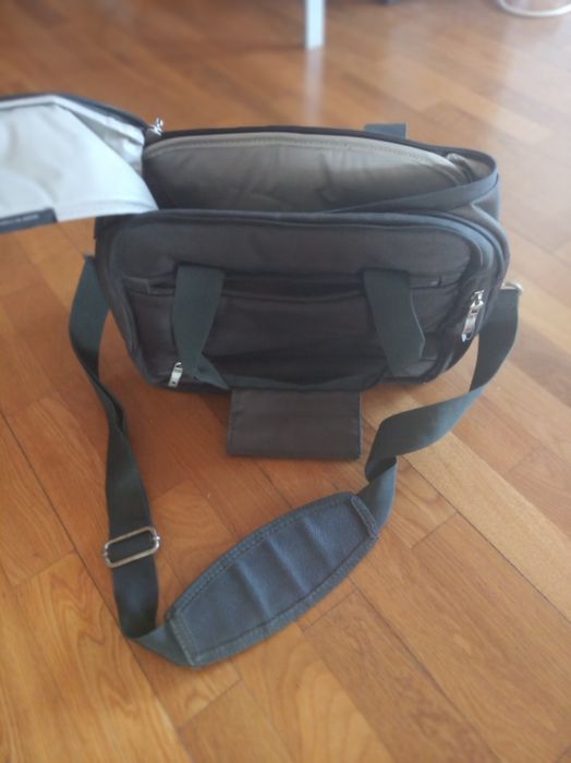 Necessaire marca Delsey excelente estado