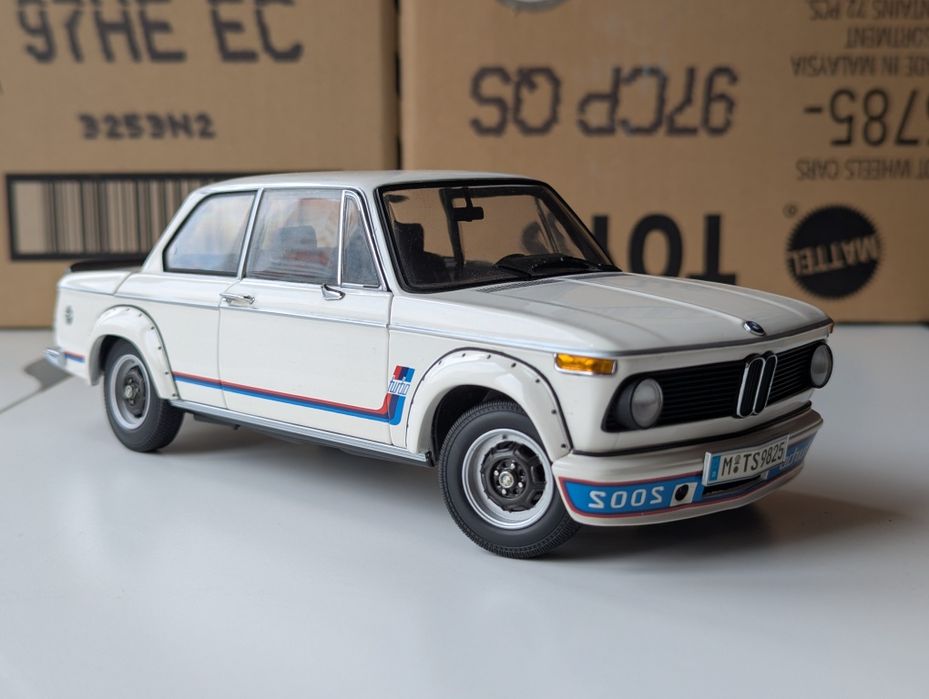 1/18 Kyosho BMW 2002 Кіоши БМВ Біла White 1:18 Модель Машинка Моделька