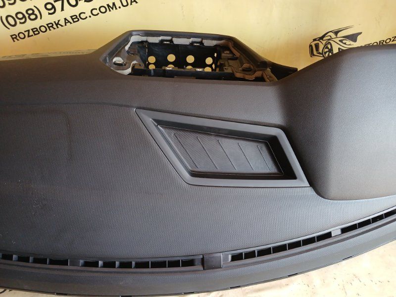 Торпедо Volkswagen Tiguan 2019