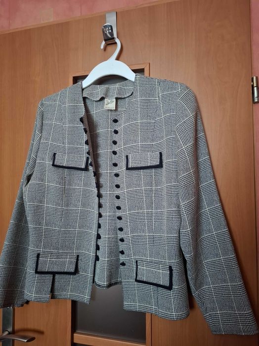 Żakiet czarno biały w krateczkę pepitkę jak nowy ozdobne patki r. 38