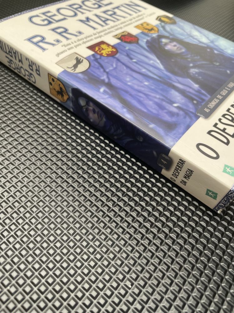 Cronicas de gelo e fogo livro 4- guerra dos tronos