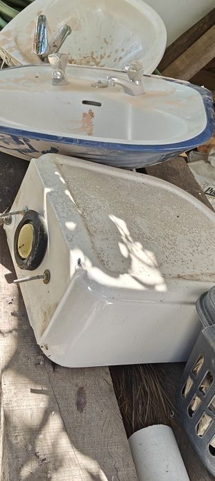 Louças de WC usadas