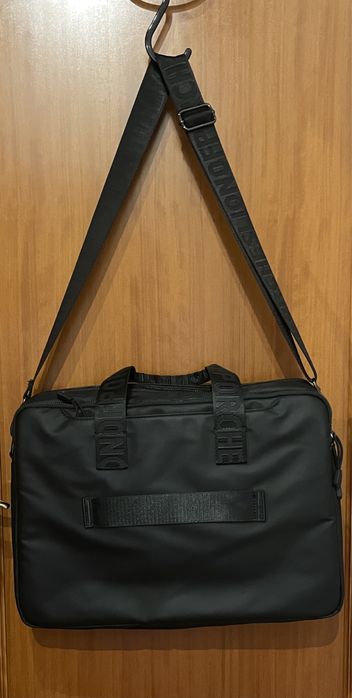 Lion of Porches: Mala para portatil