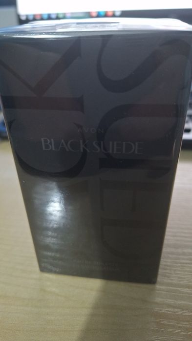 Avon Black Suede Woda meska