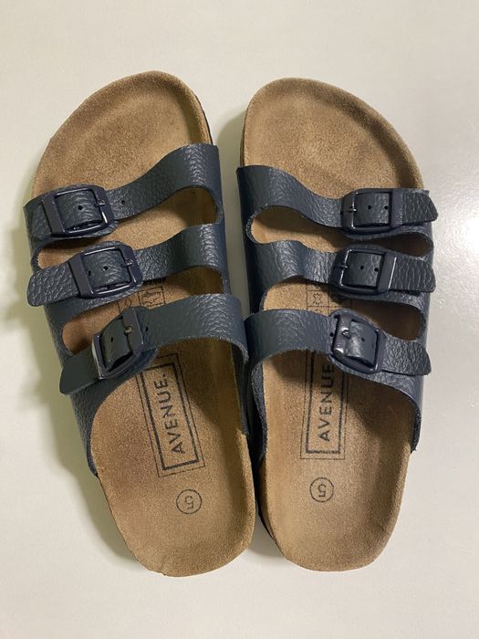 Шльопанці Avenue 37 розмір 24 см