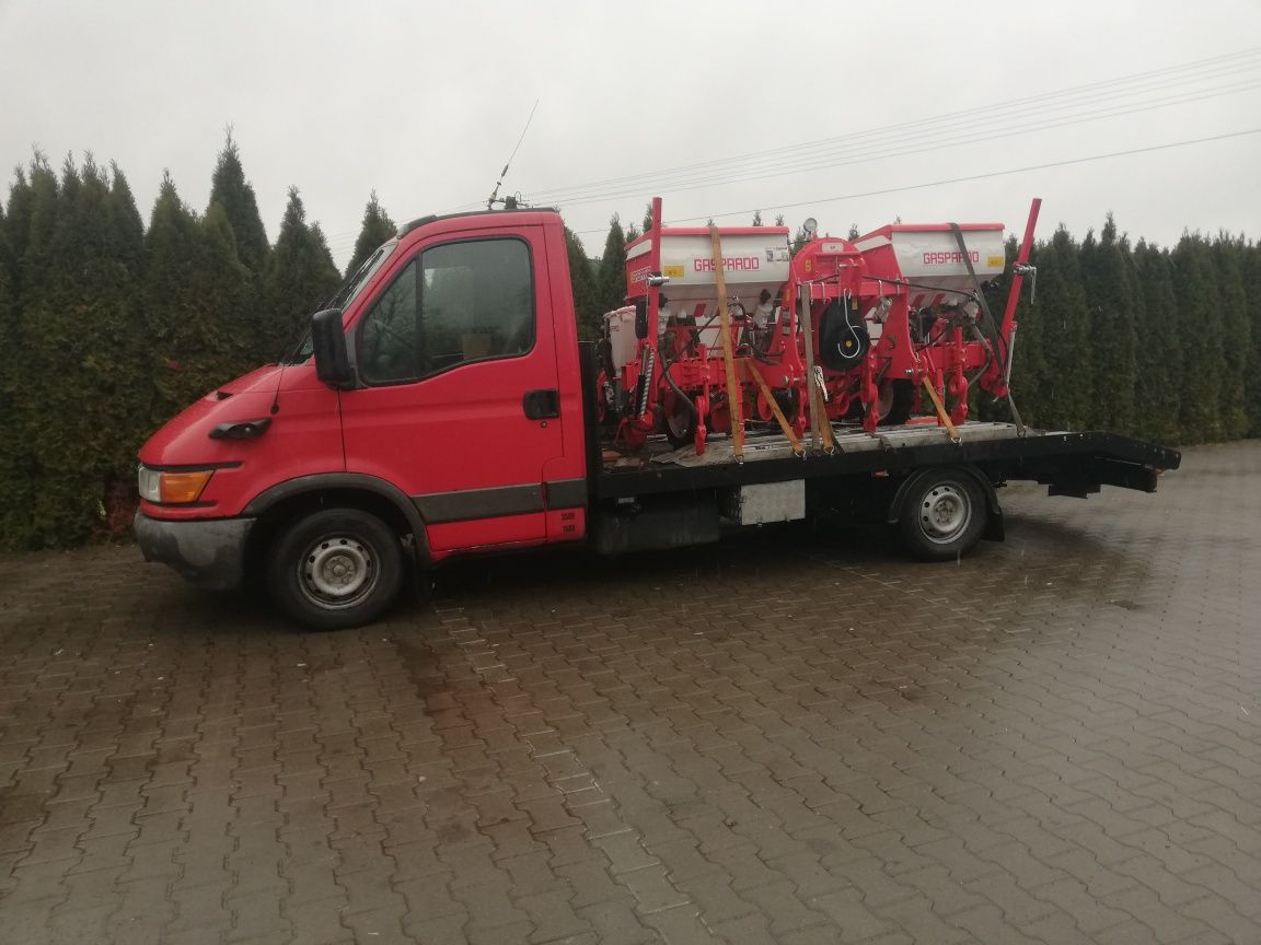 Auto laweta transport maszyn pomoc drogowa Ursus C330 i c360  pług