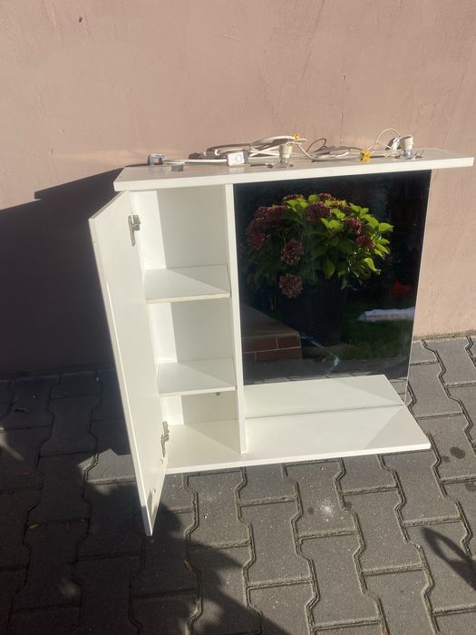 szafka łazienkowa