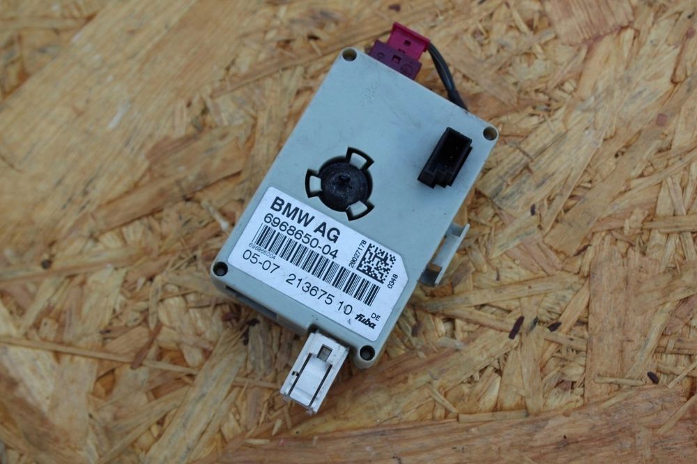 Wzmacniacz antenowy antena BMW 6968650