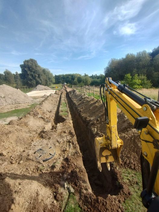 Roboty ziemne, koparka wywrotka, budowa dróg