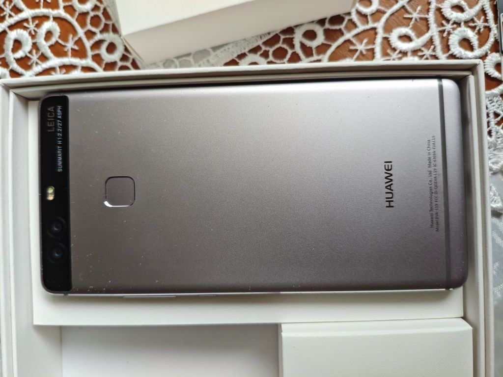 Smartfon Huawei P9 tytanowy