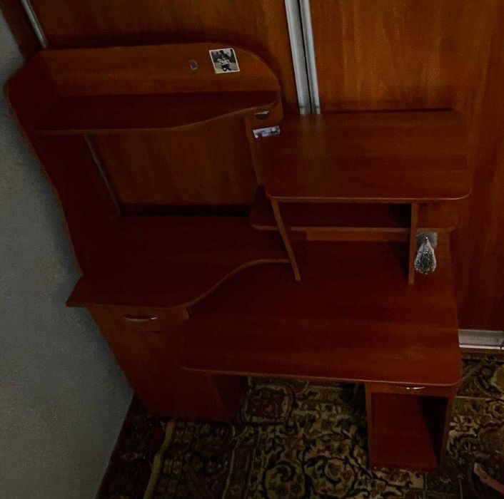 Письмовий комп’ютерний стіл, письменный компьютерный стол