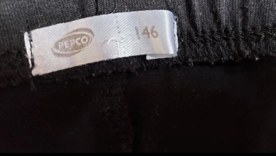 Czarne legginsy bawełniane Pepco 12 lat 146 cm