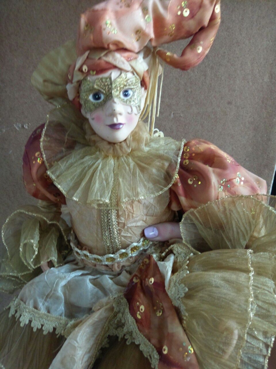Декоративная кукла Арлекин