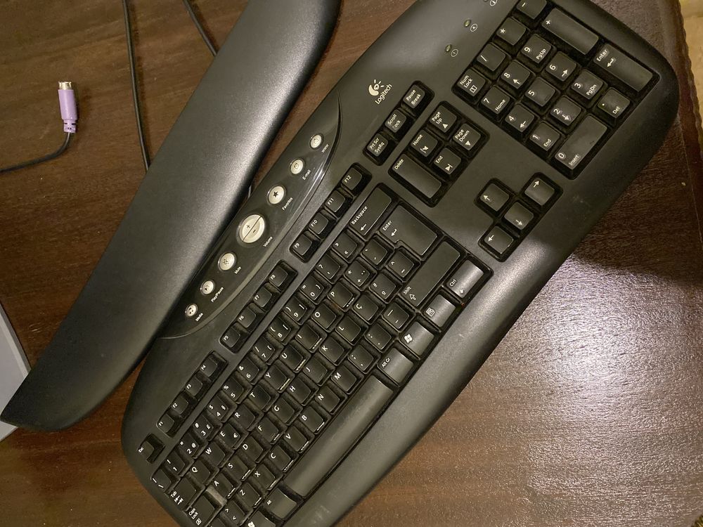 Teclado e rato Logitech