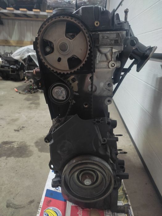 Двигатель Мотор D4204T 2.0 дизель Volvo Ford