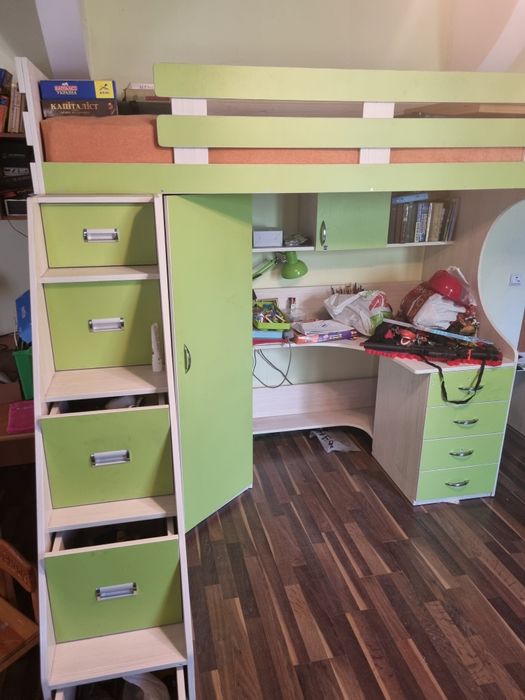 Продам дитячий уголок . Дитяча стінка.