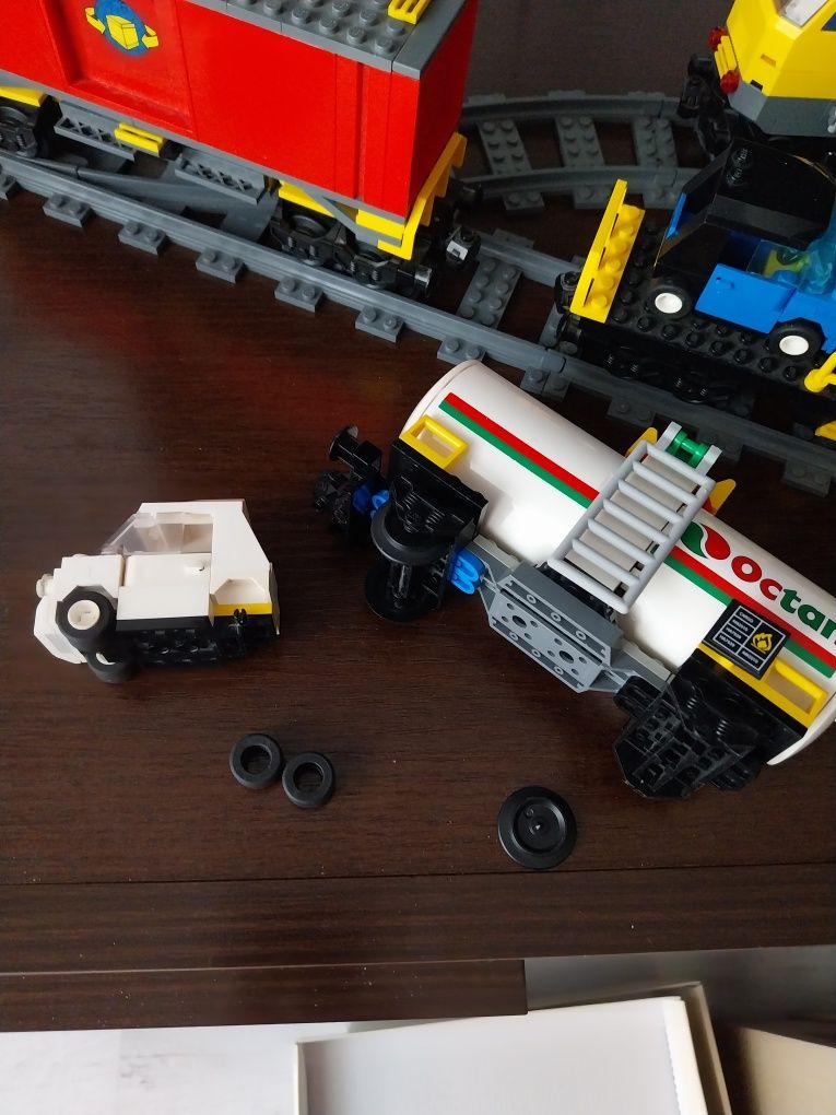 Sprzedam lego City pociąg 7939 +dworzec 7937