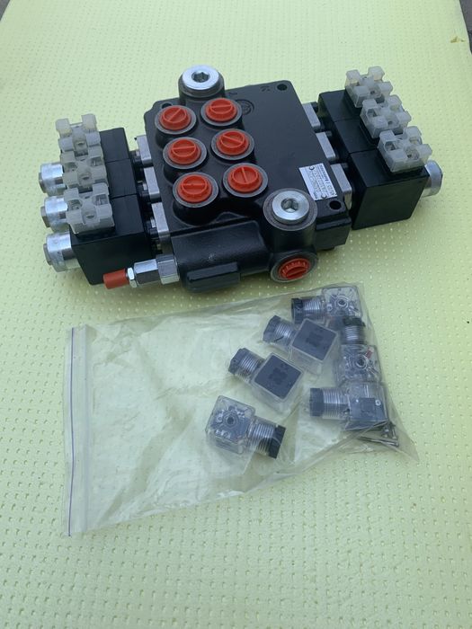 Гідророзподільник з електромагнітним керуванням Badestnost (оригінал)