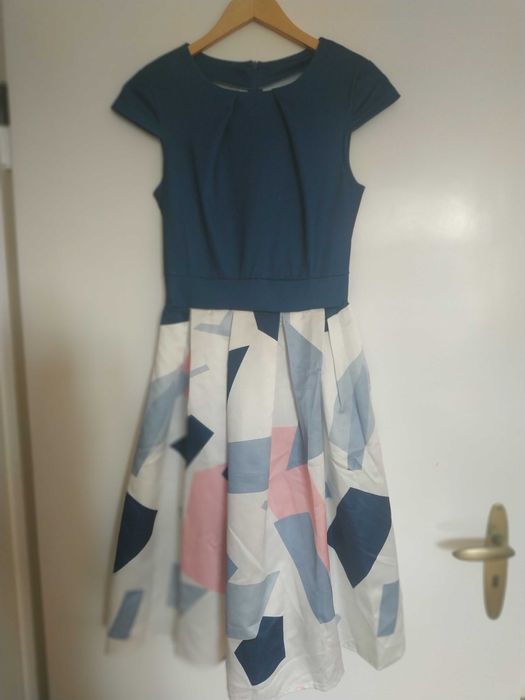 Koktajlowa sukienka, S