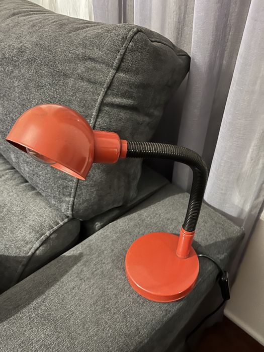 Candeeiro de secretária vermelho