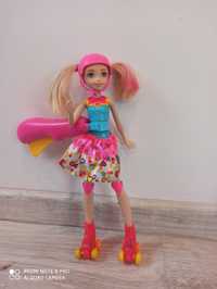 Lalka Barbie Wrotkarka kask plus ochraniacze