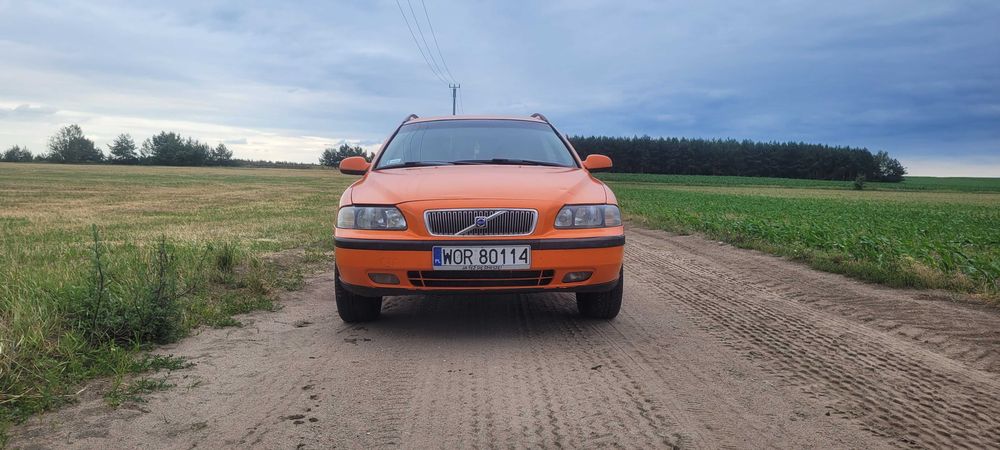 Sprzedam volvo v70 kombi 2.4 d5 163 km 2003r
