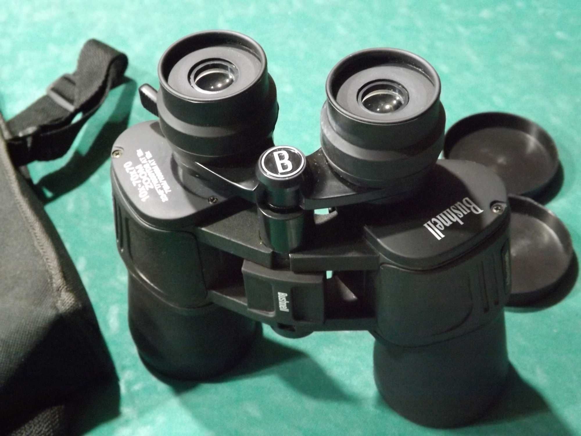 Бинокль Bushnell с зумом 10-70Х70